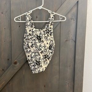 Women’s bathing suit top.